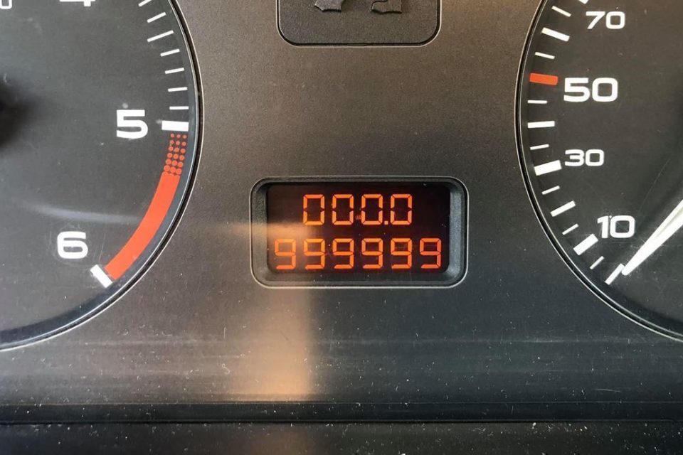 406 Coupé en version peu kilométrée