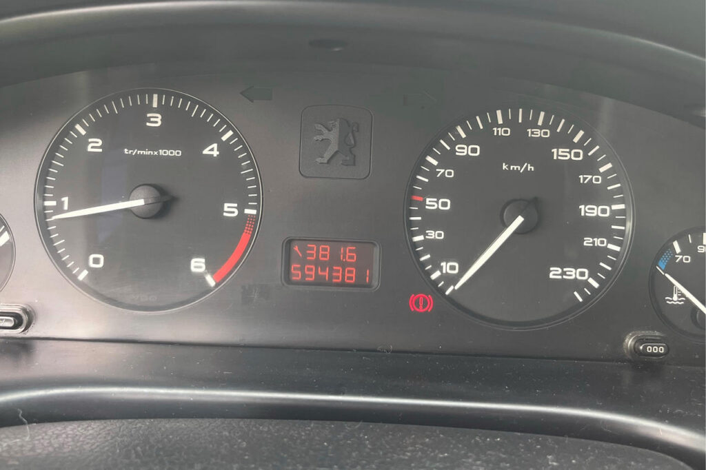 documents à exiger pour une 406 Coupé